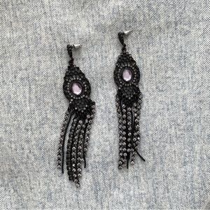 Earrings black